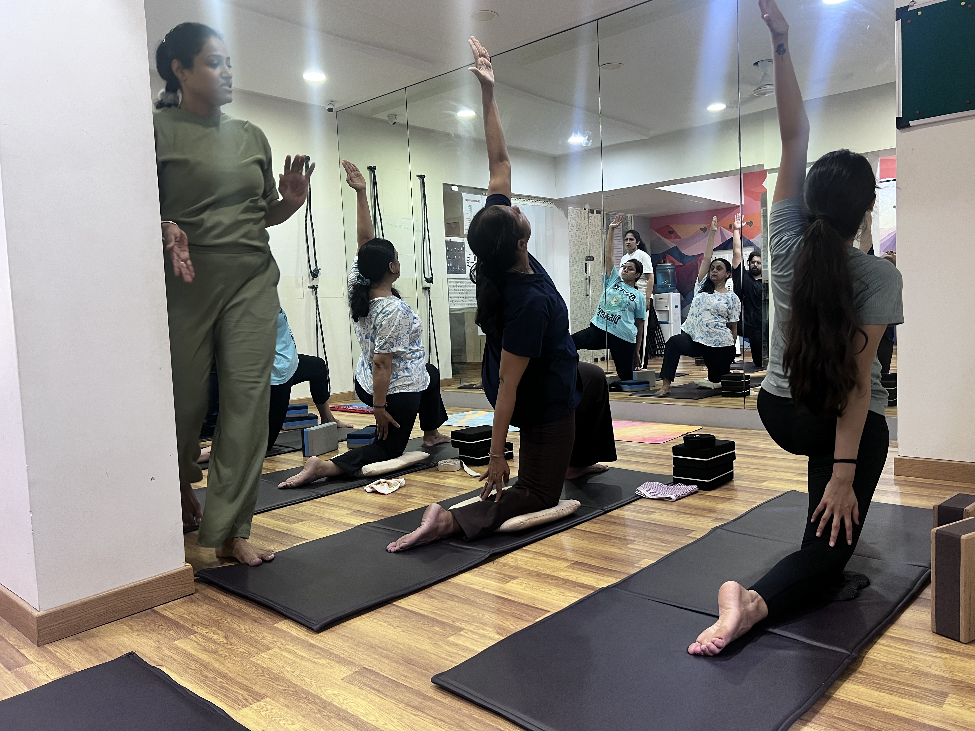 Morning Vinyasa flow to start the day right 🧘♀️ Finding alignment, strength, and focus in our beautiful Vile Parle studio.